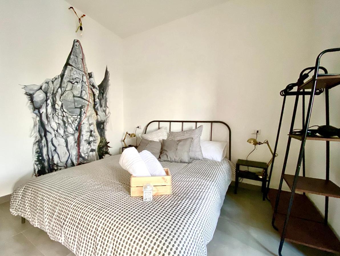 Bedandclimbing Hotel Baunei Ngoại thất bức ảnh