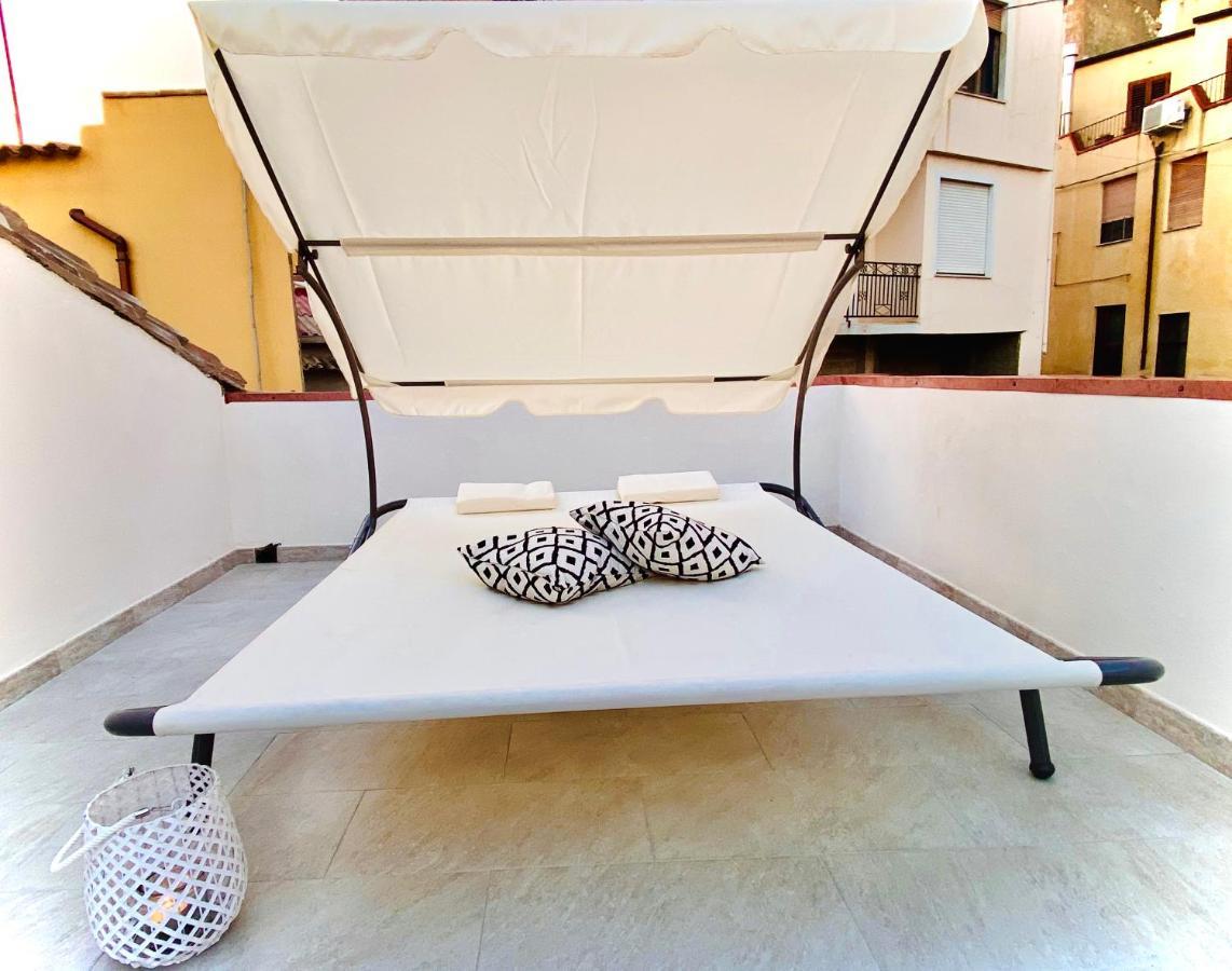 Bedandclimbing Hotel Baunei Ngoại thất bức ảnh