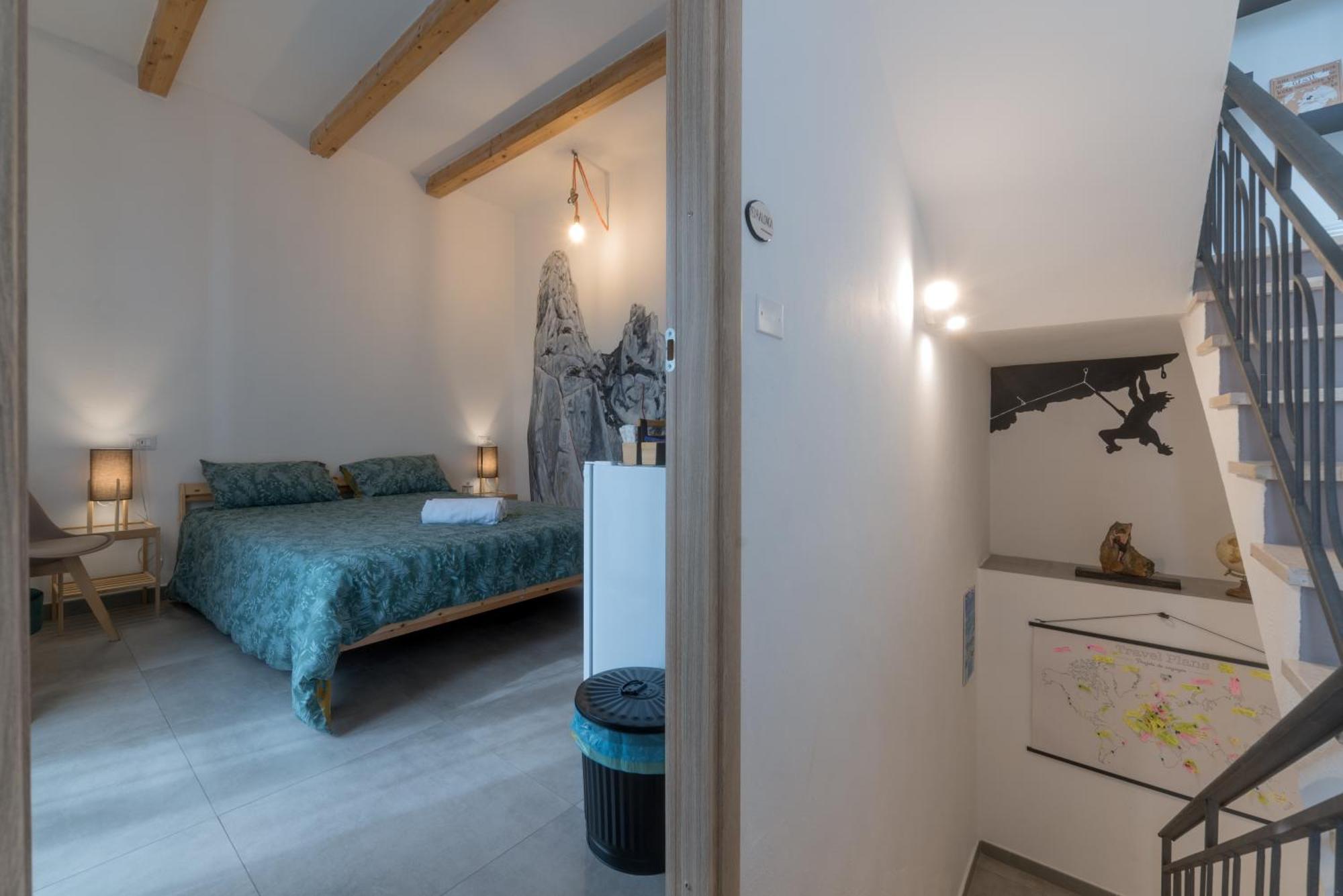 Bedandclimbing Hotel Baunei Ngoại thất bức ảnh