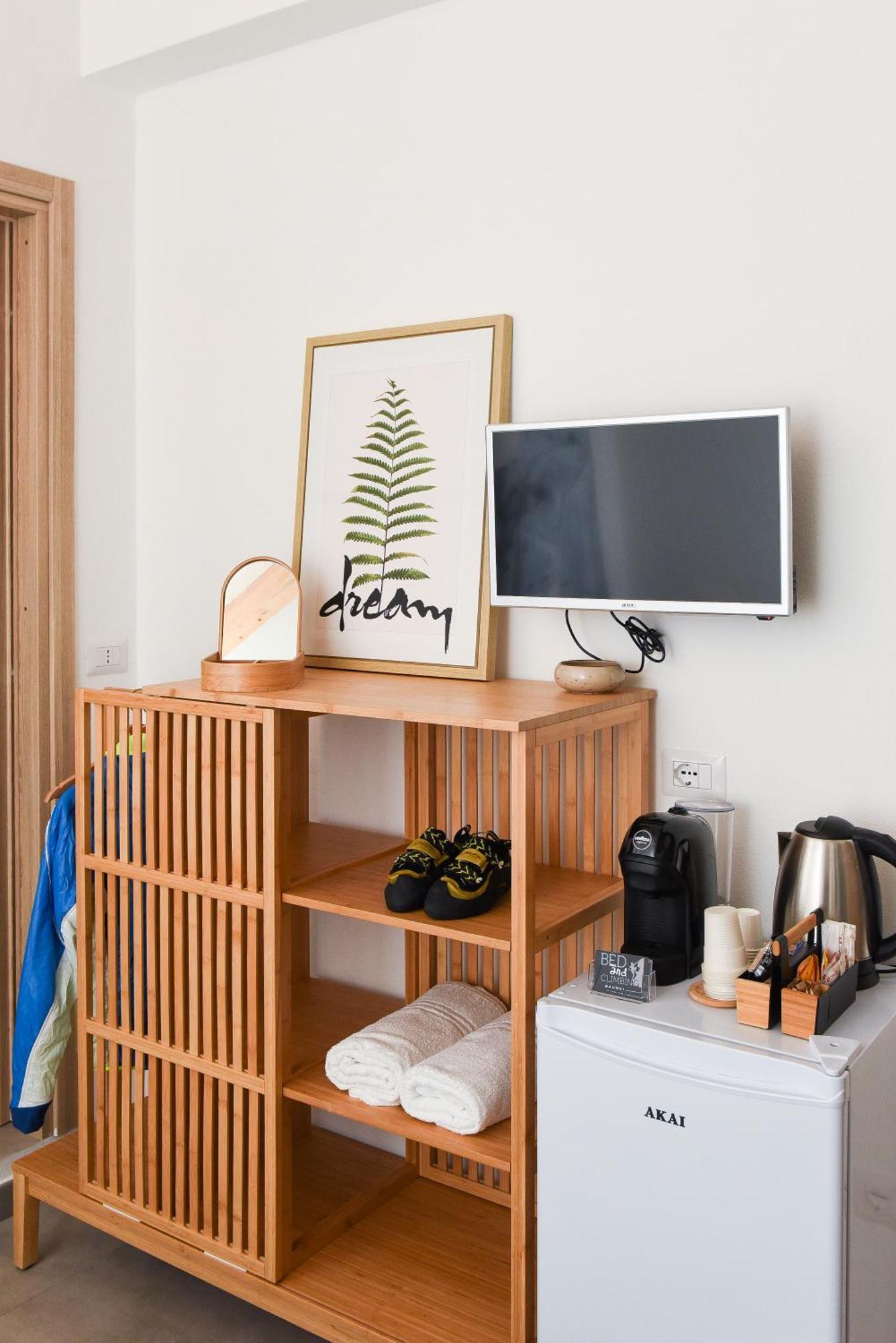 Bedandclimbing Hotel Baunei Ngoại thất bức ảnh